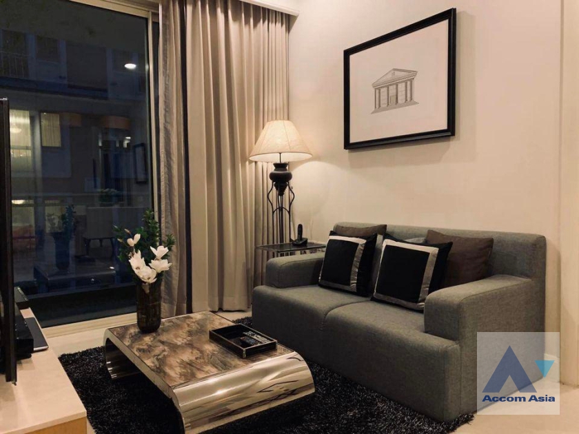  2  2 br Condominium For Rent in Ploenchit ,Bangkok BTS Chitlom at Q Langsuan  AA25191