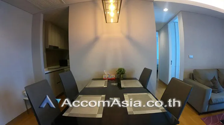 unit 2 Bedrooms  Condominium For Rent in Sukhumvit, Bangkok  near BTS Phrom Phong (AA25248)