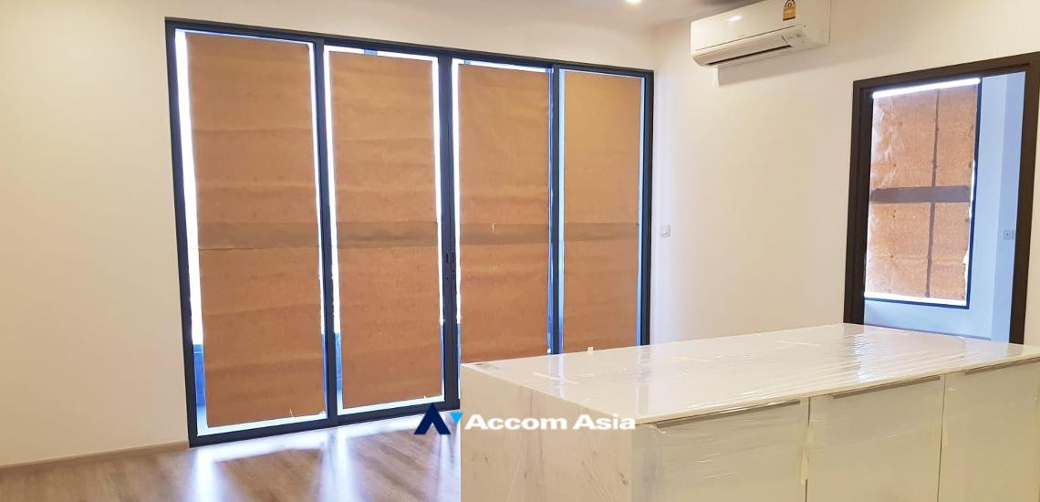  1  2 br Condominium For Sale in Bang Na ,Bangkok BTS Udomsuk at Ideo Mobi Sukhumvit 66 AA25264