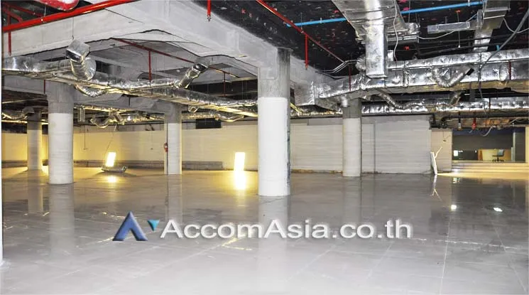 unit Office space For Rent in Ratchadaphisek, Bangkok  near MRT Phetchaburi (AA25266)