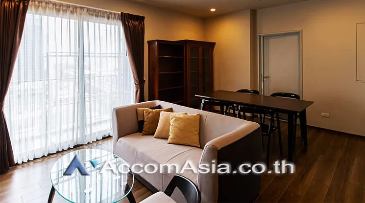 unit 2 Bedrooms  Condominium For Rent in Phaholyothin, Bangkok  near BTS Saphan-Kwai (AA25333)