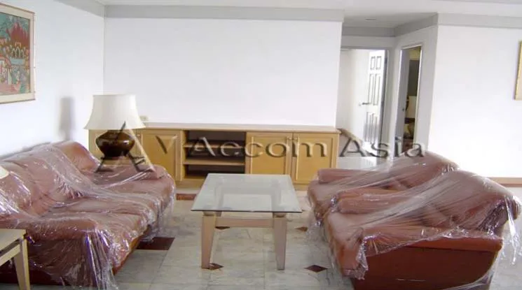  2  2 br Apartment For Rent in Sathorn ,Bangkok BTS Surasak at Low rise Apartment Building 23986