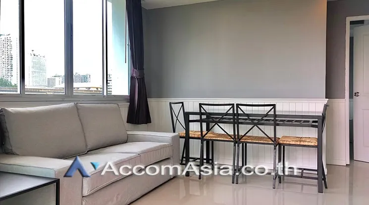 unit 3 Bedrooms  Condominium For Rent in Sukhumvit, Bangkok  near BTS On Nut (AA25357)
