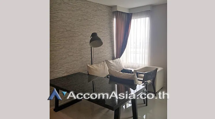 unit 2 Bedrooms  Condominium For Rent in Phaholyothin, Bangkok  near ARL Makkasan - MRT Phetchaburi (AA25410)