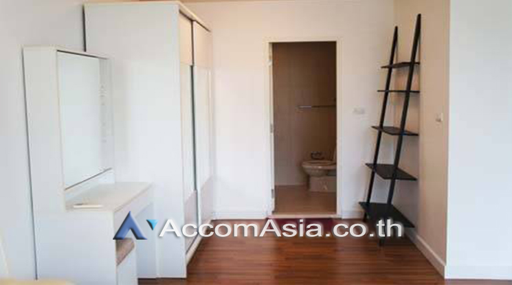 unit 1 Bedroom  Condominium For Sale in Sukhumvit, Bangkok  near BTS Thong Lo (AA25421)