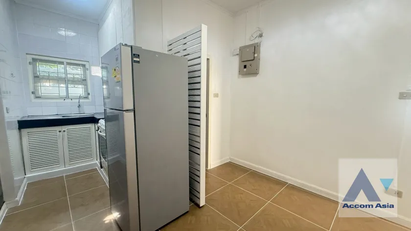 8  3 br House for rent and sale in Sukhumvit ,Bangkok BTS Thong Lo AA25432