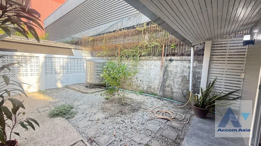 19  3 br House for rent and sale in Sukhumvit ,Bangkok BTS Thong Lo AA25432