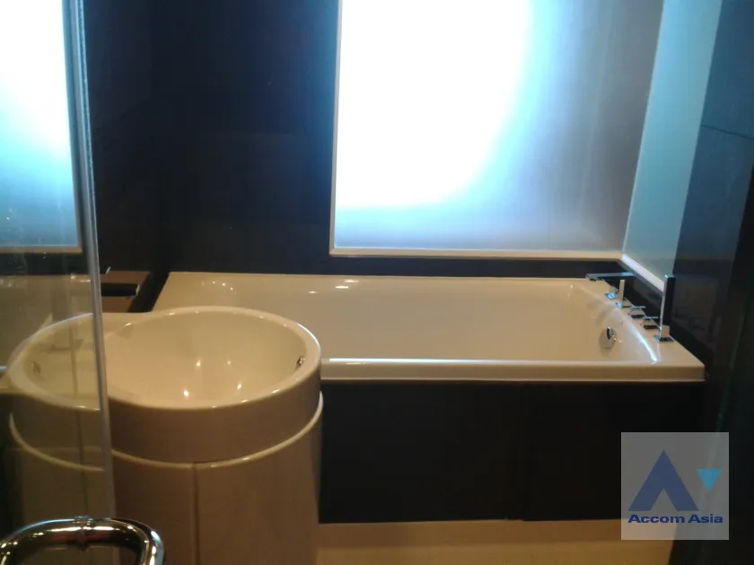 5  1 br Condominium For Rent in Sathorn ,Bangkok BTS Saphan Taksin at RHYTHM Sathorn “The Slow Collection” AA25497
