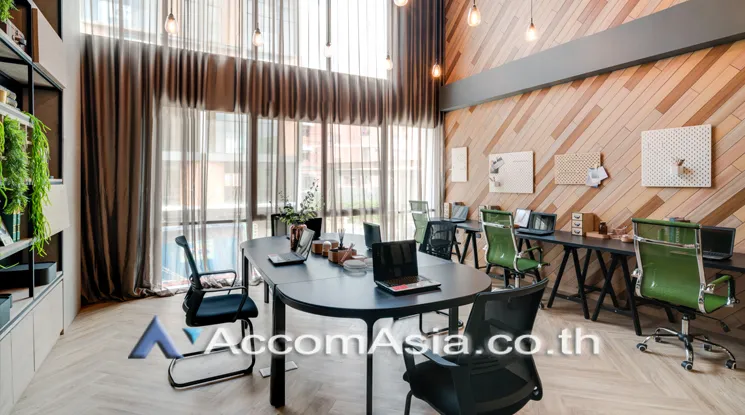 unit 4 Bedrooms  Townhouse For Rent in Pattanakarn, Bangkok  near BTS On Nut (AA25526)