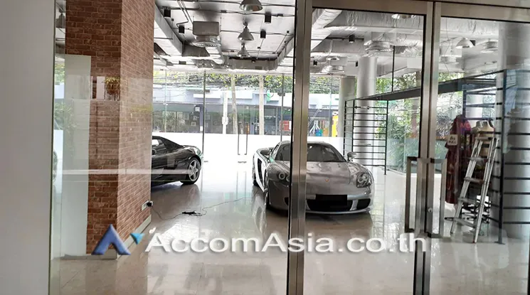  2  Retail / Showroom For Rent in Sukhumvit ,Bangkok MRT Sukhumvit - BTS Asok at Polaris Tower AA25530