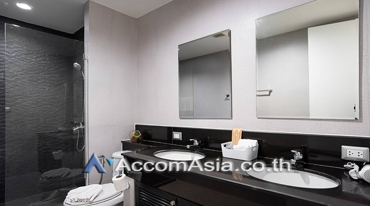 7  1 br Apartment For Rent in Ploenchit ,Bangkok BTS Chitlom - MRT Lumphini at Low-Rise Cozy Apartment, 5 mins walk to Lumpini park AA25647