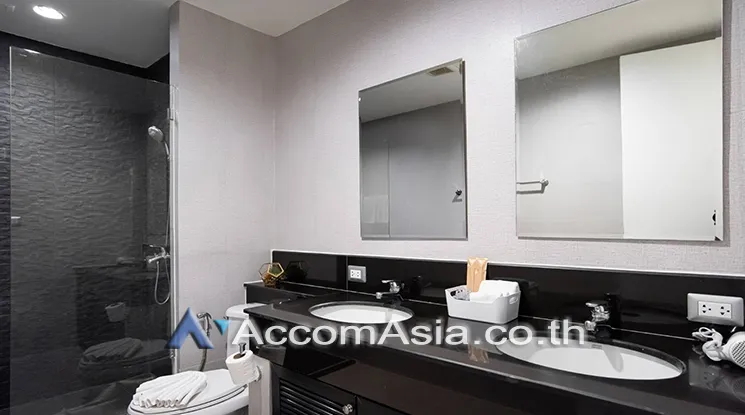 7  1 br Apartment For Rent in Ploenchit ,Bangkok BTS Chidlom - MRT Lumphini at Low-Rise Cozy Apartment, 5 mins walk to Lumpini park AA25647
