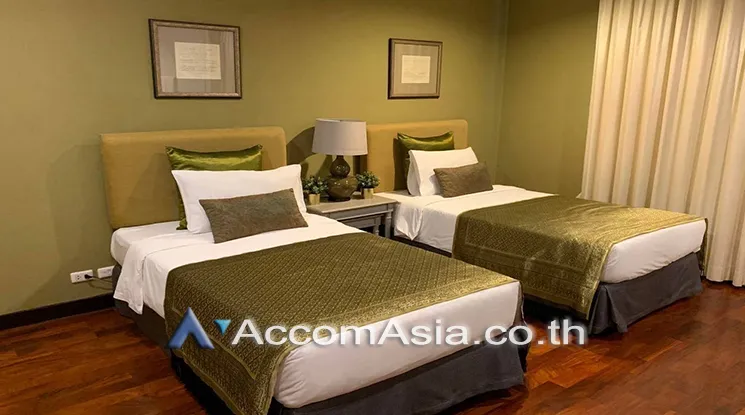 4  3 br Apartment For Rent in Ploenchit ,Bangkok BTS Chitlom - MRT Lumphini at Low-Rise Cozy Apartment, 5 mins walk to Lumpini park AA25648