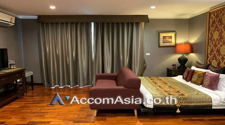 5  3 br Apartment For Rent in Ploenchit ,Bangkok BTS Chidlom - MRT Lumphini at Low-Rise Cozy Apartment, 5 mins walk to Lumpini park AA25648
