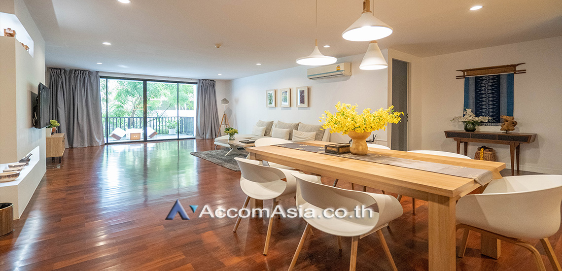  1  4 br Apartment For Rent in Ploenchit ,Bangkok BTS Chitlom - MRT Lumphini at Low-Rise Cozy Apartment, 5 mins walk to Lumpini park AA25653