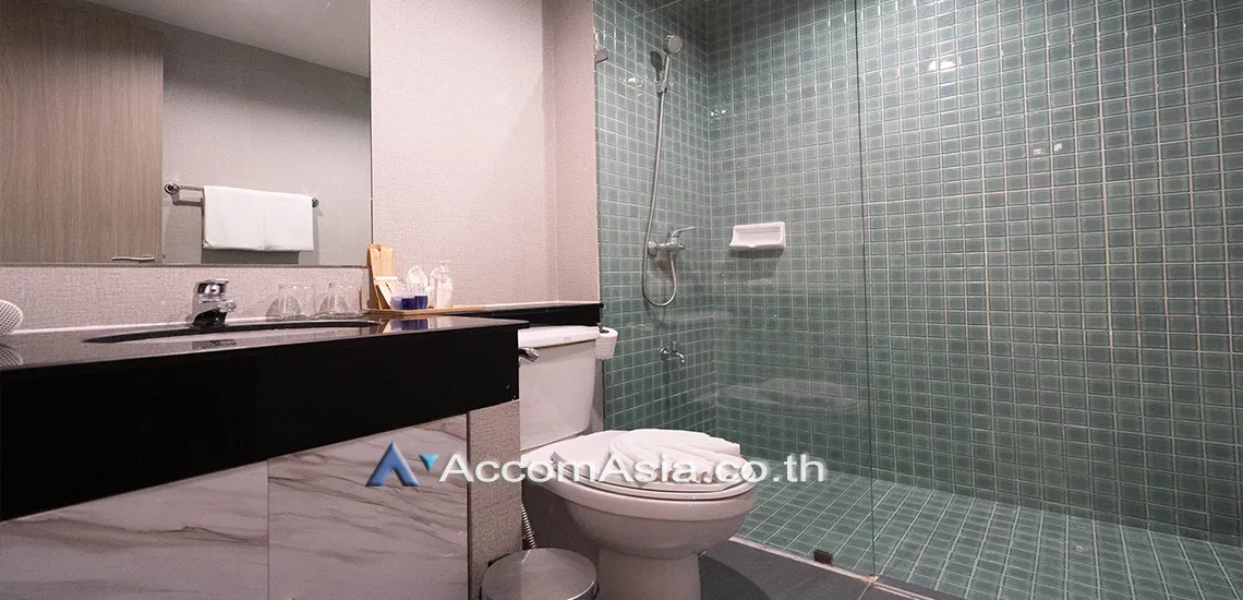 7  4 br Apartment For Rent in Ploenchit ,Bangkok BTS Chidlom - MRT Lumphini at Low-Rise Cozy Apartment, 5 mins walk to Lumpini park AA25653