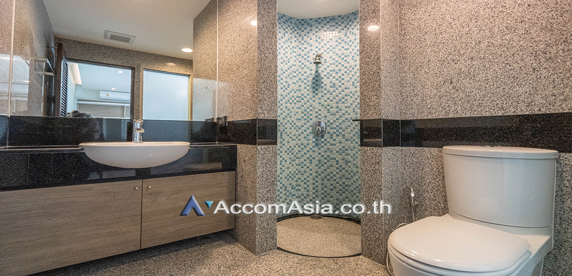 12  3 br Apartment For Rent in Sukhumvit ,Bangkok BTS Phra khanong at Modern Living Style AA25655