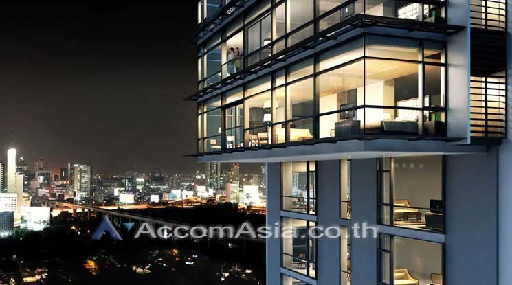 unit 3 Bedrooms  Condominium For Sale in New Phetchaburi, Bangkok  near MRT Phetchaburi (AA25683)