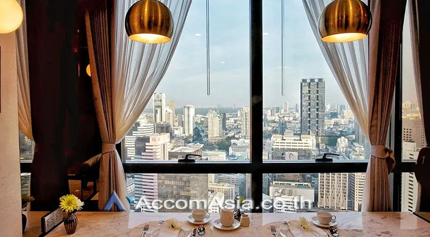 unit 1 Bedroom  Condominium For Rent & Sale in Silom, Bangkok  near MRT Sam Yan (AA25704)