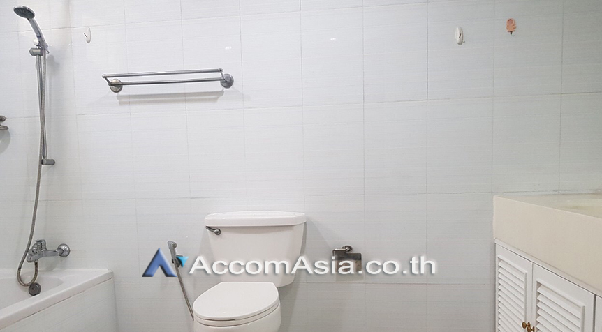 unitPet friendly |  3 Bedrooms  Apartment For Rent & Sale in Sukhumvit, Bangkok  near MRT Sukhumvit - BTS Asok (AA25735)