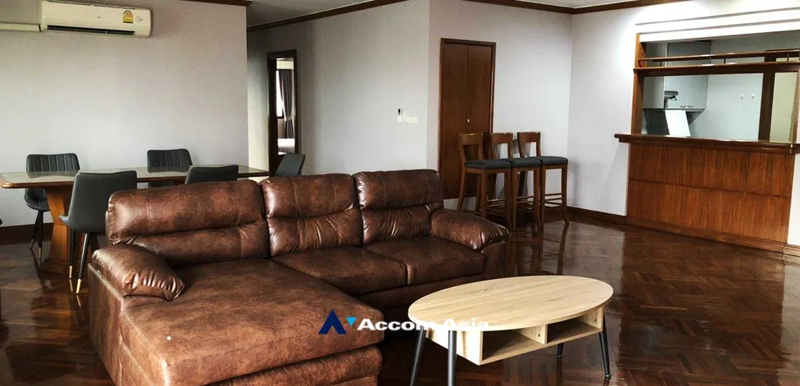unit 3 Bedrooms  Apartment For Rent & Sale in Sukhumvit, Bangkok  near BTS Ekkamai (AA25768)
