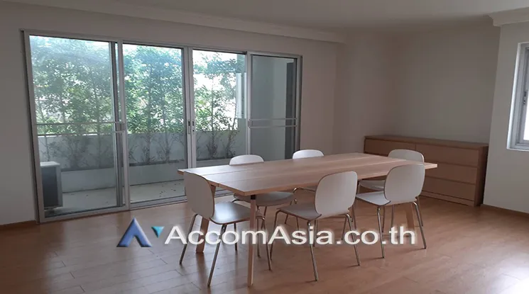 unit 3 Bedrooms  Apartment For Rent in Ploenchit, Bangkok  near BTS Ploenchit (AA25771)