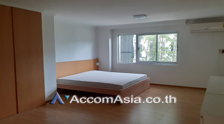 4  3 br Apartment For Rent in Ploenchit ,Bangkok BTS Ploenchit at Comfortable living Apartment AA25771