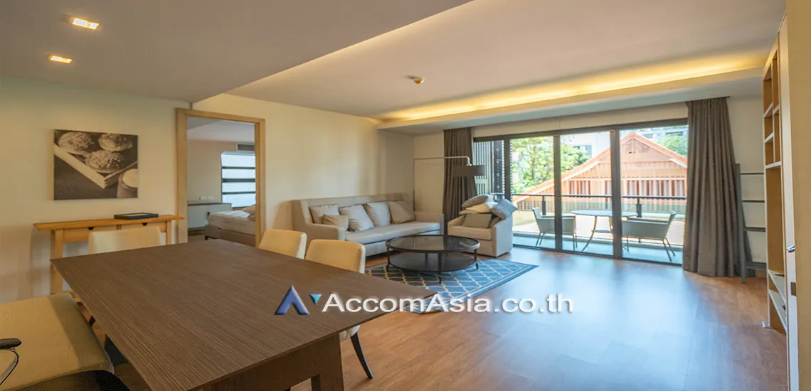 unit 3 Bedrooms  Apartment For Rent in Ploenchit, Bangkok  near BTS Ploenchit (AA25777)
