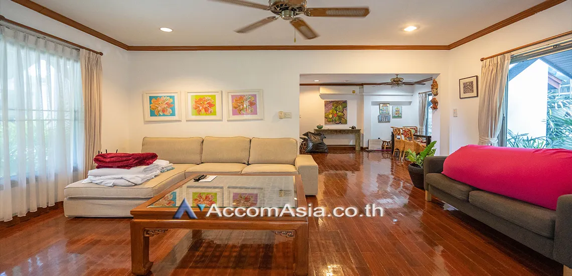  1  3 br House for rent and sale in Sukhumvit ,Bangkok BTS Phrom Phong at House in Compound 5001301