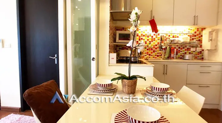unit 2 Bedrooms  Condominium For Rent in Phaholyothin, Bangkok  near BTS Ratchathewi (AA25811)