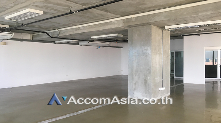  2  Office Space For Sale in Silom ,Bangkok BTS Sala Daeng at Skulthai Surawong AA25843