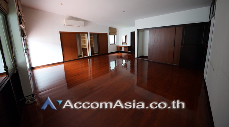 8  3 br House for rent and sale in Sukhumvit ,Bangkok BTS Ekkamai AA25847