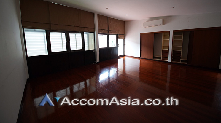 9  3 br House for rent and sale in Sukhumvit ,Bangkok BTS Ekkamai AA25847