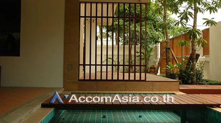 5  5 br House for rent and sale in Sukhumvit ,Bangkok BTS Phra khanong at Moo Baan Pakamas AA25900