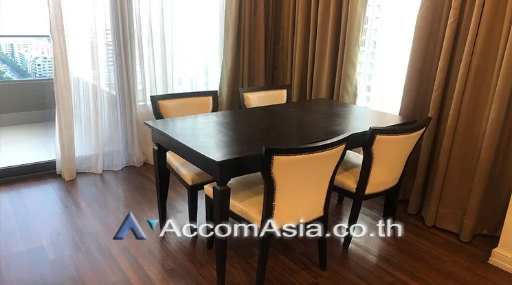 unit 1 Bedroom  Condominium For Rent in Sathorn, Bangkok  near BTS Chong Nonsi (AA25917)