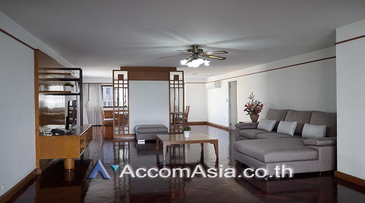  2  3 br Apartment For Rent in Sukhumvit ,Bangkok BTS Nana at Perfect for Pet lovers Apartment, near NIST Intl AA25932