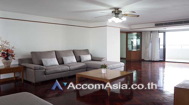  1  3 br Apartment For Rent in Sukhumvit ,Bangkok BTS Nana at Perfect for Pet lovers Apartment, near NIST Intl AA25932