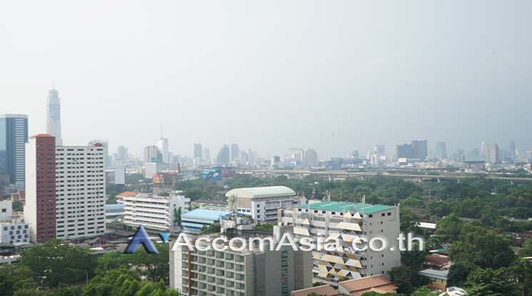 9  3 br Apartment For Rent in Sukhumvit ,Bangkok BTS Nana at Perfect for Pet lovers Apartment, near NIST Intl AA25932