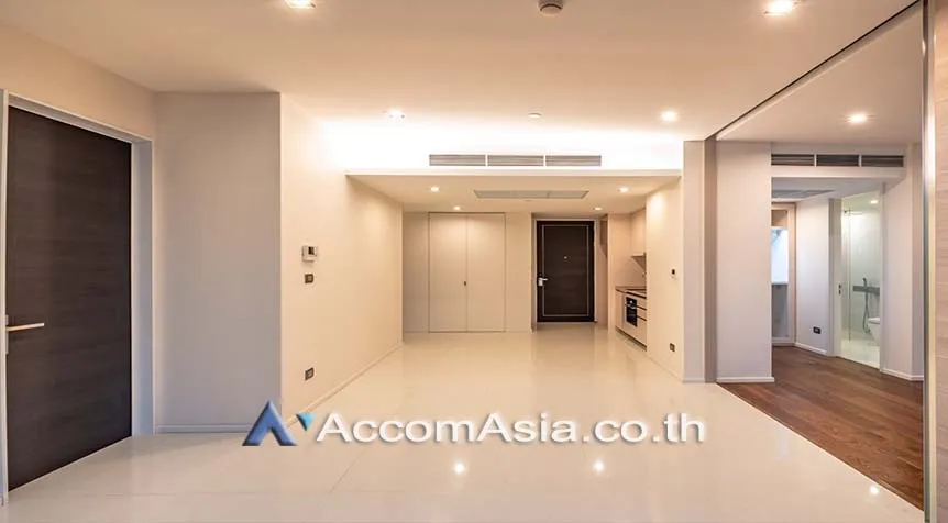 unit 1 Bedroom  Condominium For Sale in Charoen Nakhon, Bangkok  near BTS Krung Thon Buri - BTS Surasak (AA25985)