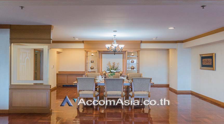  1  3 br Apartment For Rent in Sukhumvit ,Bangkok BTS Phrom Phong at High quality of living AA26027