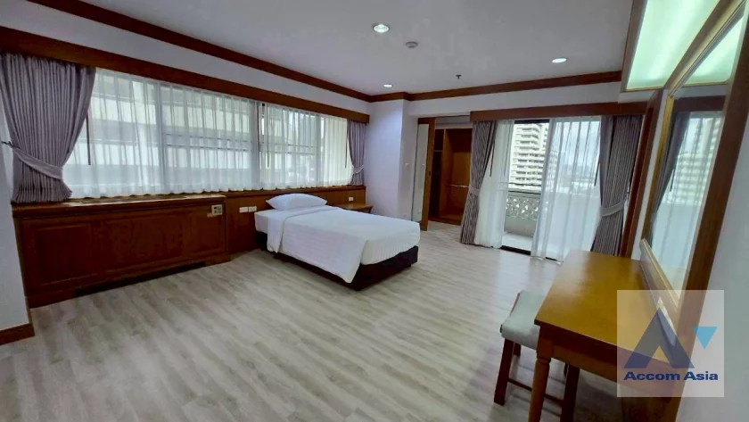12  3 br Apartment For Rent in Sukhumvit ,Bangkok BTS Phrom Phong at High quality of living AA26027