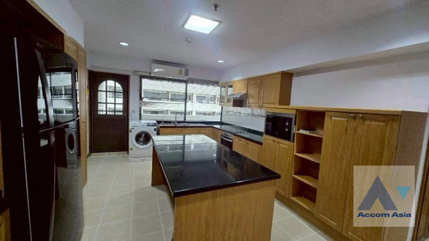 6  3 br Apartment For Rent in Sukhumvit ,Bangkok BTS Phrom Phong at High quality of living AA26027