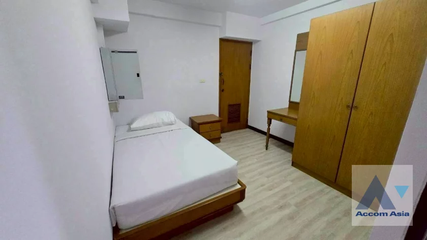 11  3 br Apartment For Rent in Sukhumvit ,Bangkok BTS Phrom Phong at High quality of living AA26027