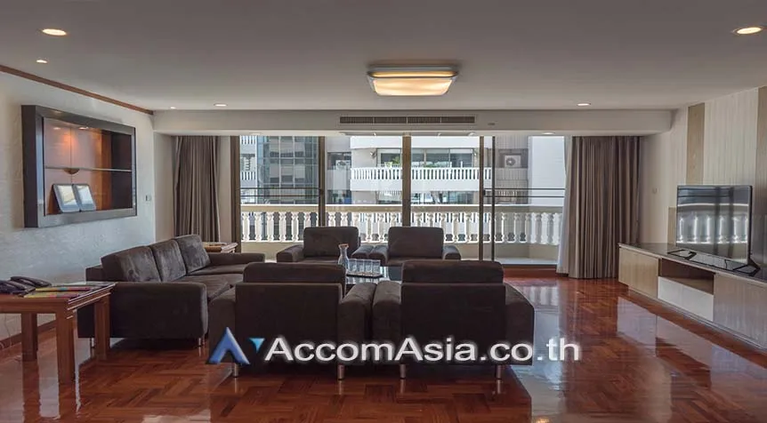 unit 3 Bedrooms  Apartment For Rent in Sukhumvit, Bangkok  near BTS Phrom Phong (AA26029)