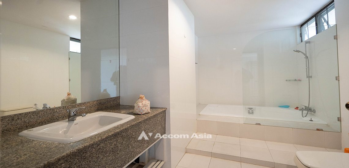 11  3 br Apartment For Rent in Sukhumvit ,Bangkok MRT Sukhumvit - BTS Asok at Peaceful and Pet-Friendly Residence in Asoke AA26034