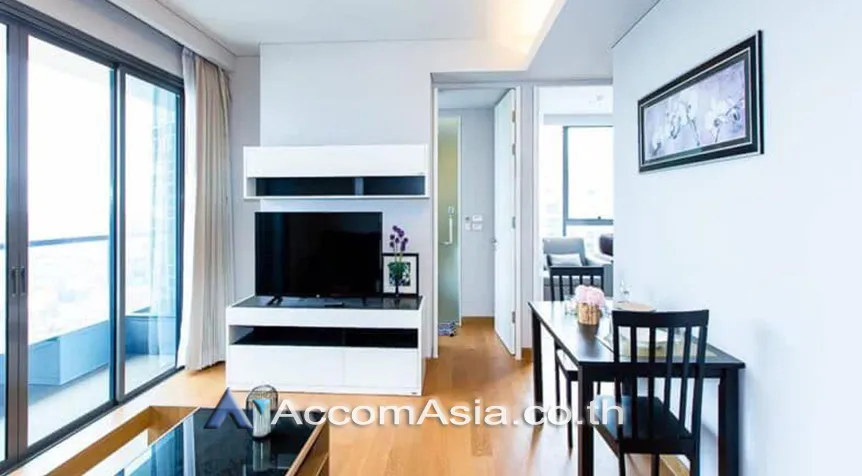 unit 2 Bedrooms  Condominium For Rent in Sukhumvit, Bangkok  near BTS Phrom Phong (AA26049)