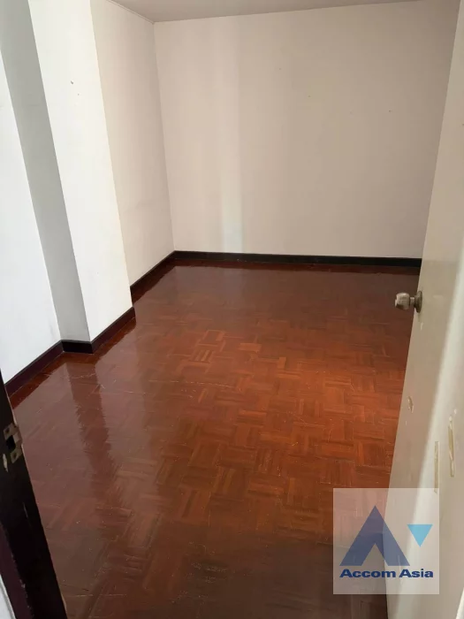 8  3 br Condominium For Sale in Sukhumvit ,Bangkok BTS Nana at The Heritage 24060