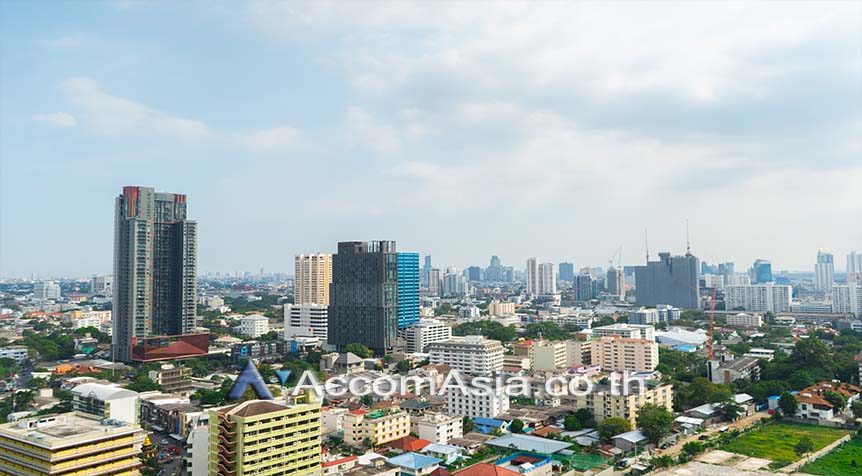  2  1 br Condominium For Sale in Ratchadaphisek ,Bangkok BTS Thong Lo - ARL Ramkhamhaeng at The Capital Ekamai Thonglor AA26103