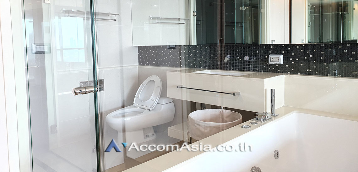 9  1 br Condominium For Rent in Silom ,Bangkok BTS Chong Nonsi at The Address Sathorn AA26112