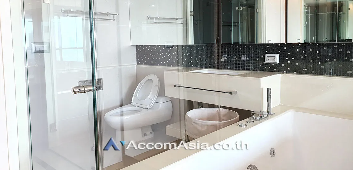 9  1 br Condominium For Rent in Silom ,Bangkok BTS Chong Nonsi at The Address Sathorn AA26112